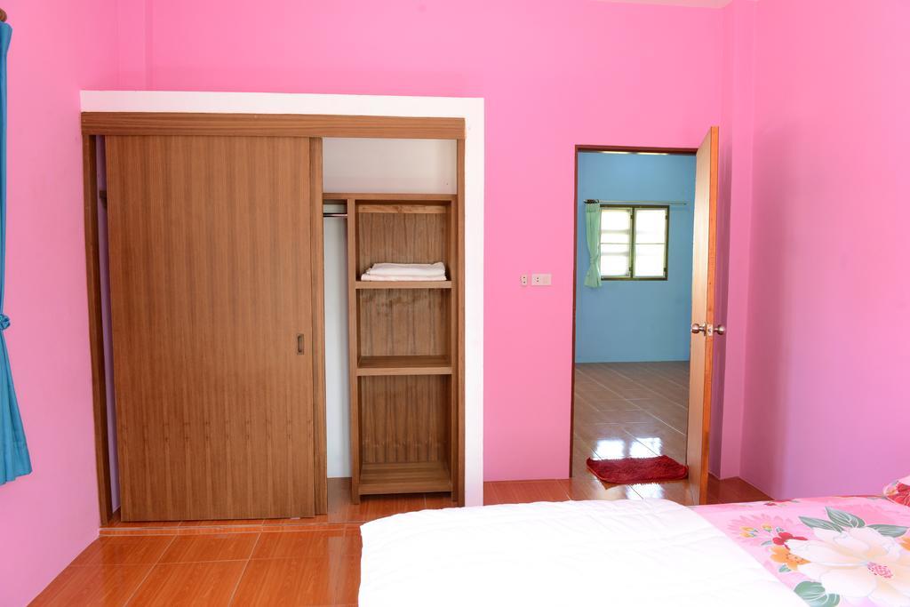 New Sunrise Village Ko Samui Pokoj fotografie